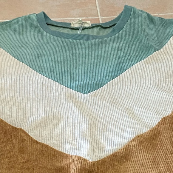 entro brand pull over corduroy top - Picture 3 of 5